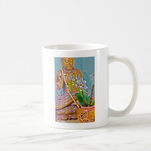 Buddha mit weißen Orchideen Kaffeetasse (Rechts)