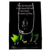 Buddha Quote 1 Geschenktasche Mittlere Geschenktüte (Rückseite)