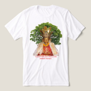 Buddha sitzt in der Meditation Tri-Blend Shirt