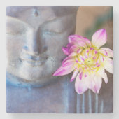 Buddha-Statue mit Dahlie Steinuntersetzer (Vorderseite)