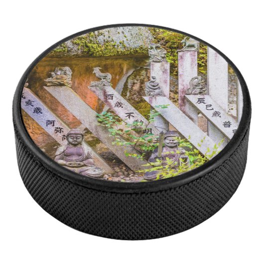 Buddha-Statuen am Senko-ji-Tempel Eishockey Puck (3/4)