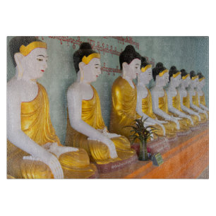 Buddhastatuen in Umin Thounzeh Schneidebrett