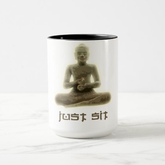 Buddhist sitzen gerade Tasse (Zentrum)