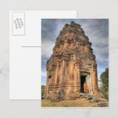 Buddhistischer Mönch, der vor der Tür stehend ist Postkarte (Vorne/Hinten)