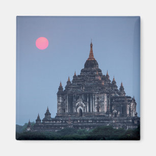 Buddhistischer Tempel am Sonnenuntergang Magnet