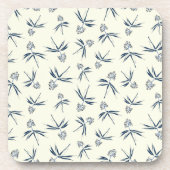 Budding Blue Branches auf Creme - nahtloses Muster Getränkeuntersetzer (Vorderseite)