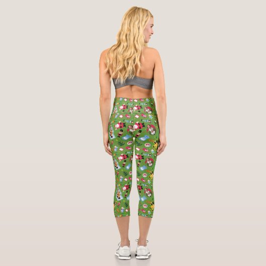 Buddy the Elf and Christmas Icons Pattern Capri Leggings (Rückseite)
