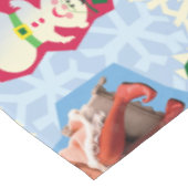 Buddy the Elf and Santa North Pole Pattern Tischdecke (Schrägansicht)