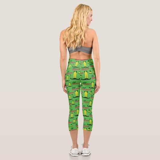 Buddy the Elf | Elf-Kulturmuster Capri Leggings (Rückseite)