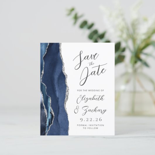 Budget Agate Navy Blue Silver Script Save the Date (Stehend Vorderseite)
