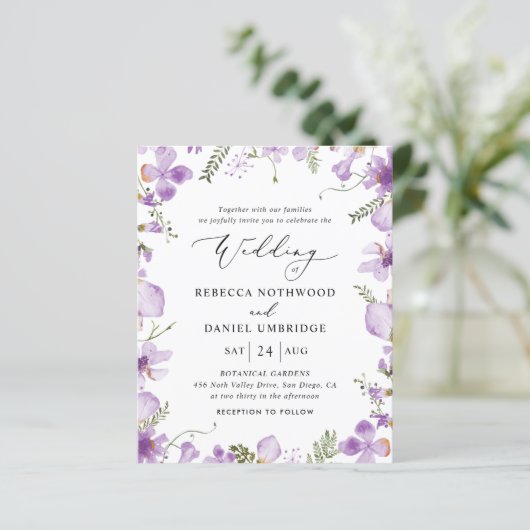 Budget All-in-one Lavender Wedding Einladung (Stehend Vorderseite)