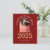 Budget Arch Foto 2023 Grad Maroon Ankündigung (Stehend Vorderseite)