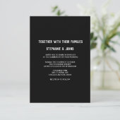 Budget Black WhiteMinimalist Moderne Hochzeit Einladung (Stehend Vorderseite)