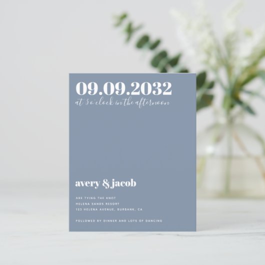 Budget Blue QR Code Hochzeit Einladung (Stehend Vorderseite)