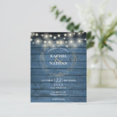 Budget Blue Rustic String Lights Wedite Einladung (Stehend Vorderseite)