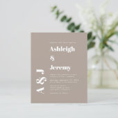 Budget Bold Typografie Taupe Wedding Einladung (Stehend Vorderseite)