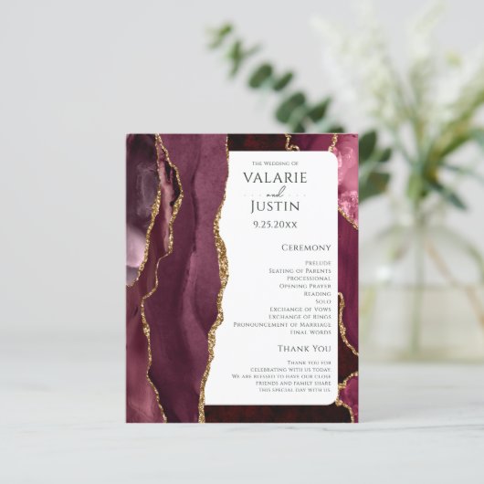 Budget Burgundy Agate Gold Glitzer Wedding Program (Stehend Vorderseite)