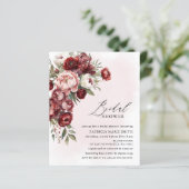 Budget Burgundy Blumendusche Einladungen (Stehend Vorderseite)