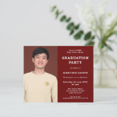Budget Burgundy Grad Foto Abschluss Einladung (Stehend Vorderseite)