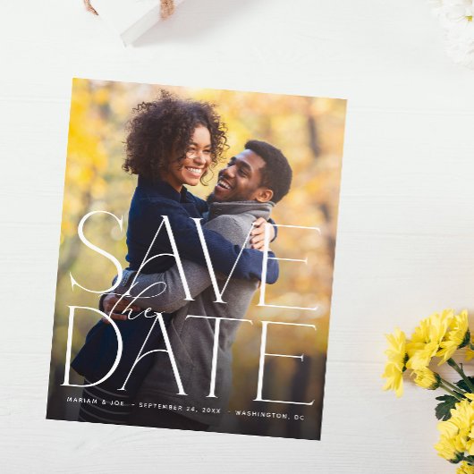 Budget Chic Foto Grand Save the Date Flyer