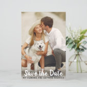 Budget Custom Foto Wedding Dog Save the Date Card (Stehend Vorderseite)