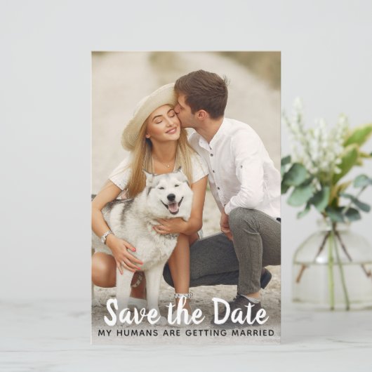 Budget Custom Foto Wedding Dog Save the Date Card (Stehend Vorderseite)