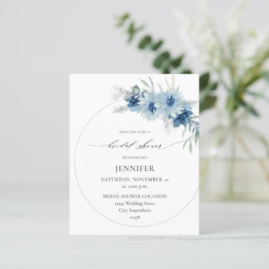 Budget Dusty Blue Boho Blumenring Brautparty B (Stehend Vorderseite)