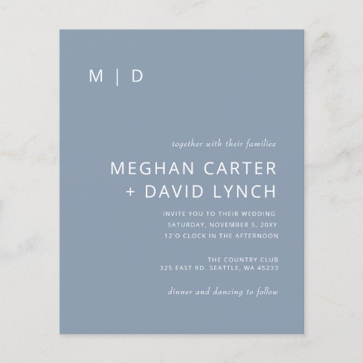 Budget Dusty Blue Monogram Wedding Einladung (Vorderseite)
