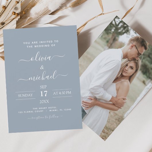 Budget Dusty Blue Wedding mit Foto Einladung