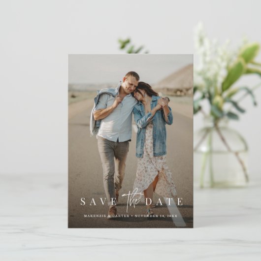 Budget Einfach modern Minimalistisch zwei Foto Save The Date (Stehend Vorderseite)