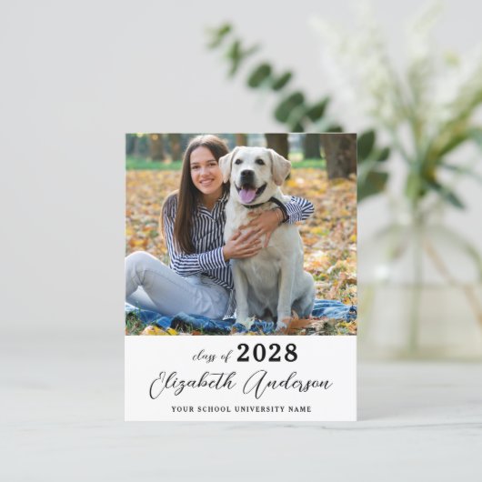 Budget Einfaches Foto Senior Abschluss Einladung (Stehend Vorderseite)