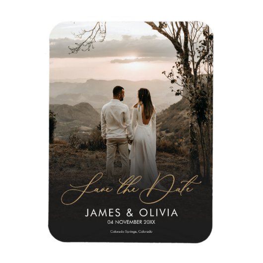 Budget Elegant Wedding Save the Date Couple Foto Magnet (Vertikal)