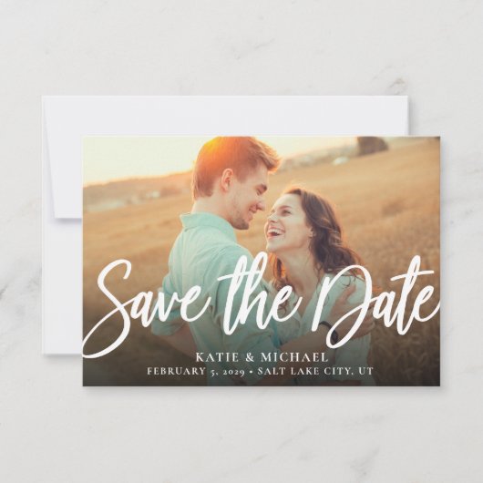 Budget Elegante Script Foto Save the Date Karte (Vorderseite)