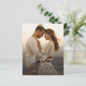 Budget Elegante Script Sunset Foto Wedding Einladu (Stehend Vorderseite)
