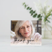 BUDGET Elegantes Script Beerdigung Foto Danke Kart (Stehend Vorderseite)