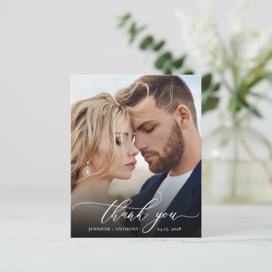 Budget Elegantes Script Wedding Foto Danke Karte (Stehend Vorderseite)