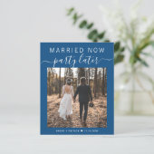 Budget Elopement Foto Blue Wedding Ankündigung (Stehend Vorderseite)