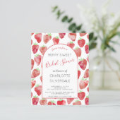 Budget Erdbeere Brautdusche Einladung (Stehend Vorderseite)