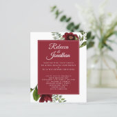 Budget Floral Burgundy Red Wedding Einladung (Stehend Vorderseite)