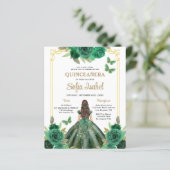 Budget Floral Emerald Green Quinceanera Einladung (Stehend Vorderseite)