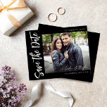 Budget Foto H MOD Chic 5 Save the Date<br><div class="desc">** SATIN PAPIER IST PAPIERTHIN. AKTUALISIEREN SIE DAS PAPIER FÜR EIN BILDERPAPIER. HAT EINE OPTION FÜR ENVELOPES. *** Rette Geld für Einladungen mit dieser kleineren Einladung, die eine Option für Umschläge hat. Holen Sie Ihre Gäste bereit für die phantastische Hochzeit mit Ihrem Foto H MOD Chic 5 Save the Date...</div>