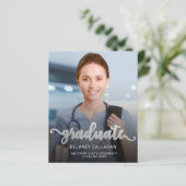 Budget Foto Silver Script Grad Ankündigung (Stehend Vorderseite)