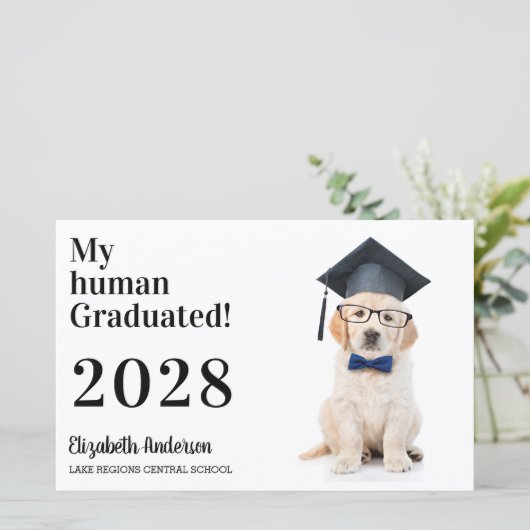 Budget Funny Puppy Graduate Abschluss Einladung (Stehend Vorderseite)