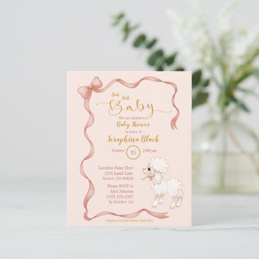 BUDGET Girly Pink Bow Lamb Baby Dusche Einladung (Stehend Vorderseite)