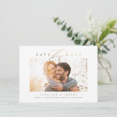 Budget Gold Modernes Kalligrafie-Script-Foto Save The Date (Stehend Vorderseite)