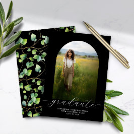 Budget Grad Ankündigung Boho Arch Black Ivy Back