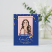 Budget Grad Ankündigung Foto Card Graduate (Stehend Vorderseite)