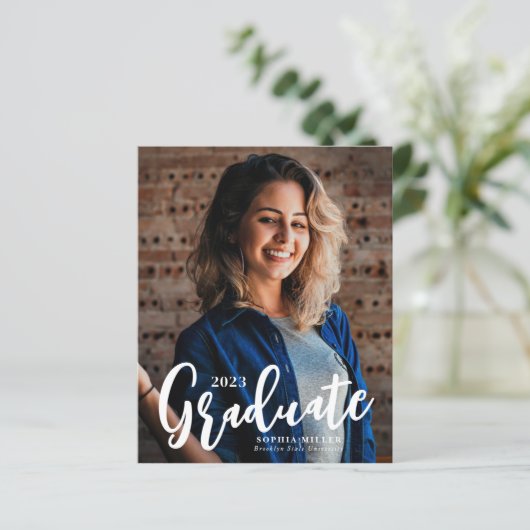 Budget Graduate Script 2 Foto Abschluss Card (Stehend Vorderseite)