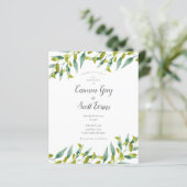 Budget Greenery Chic Script Hochzeitseinladung (Stehend Vorderseite)