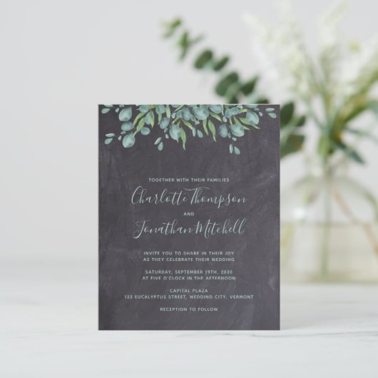 Budget Greenery Eucalyptus Wedding Einladung (Stehend Vorderseite)